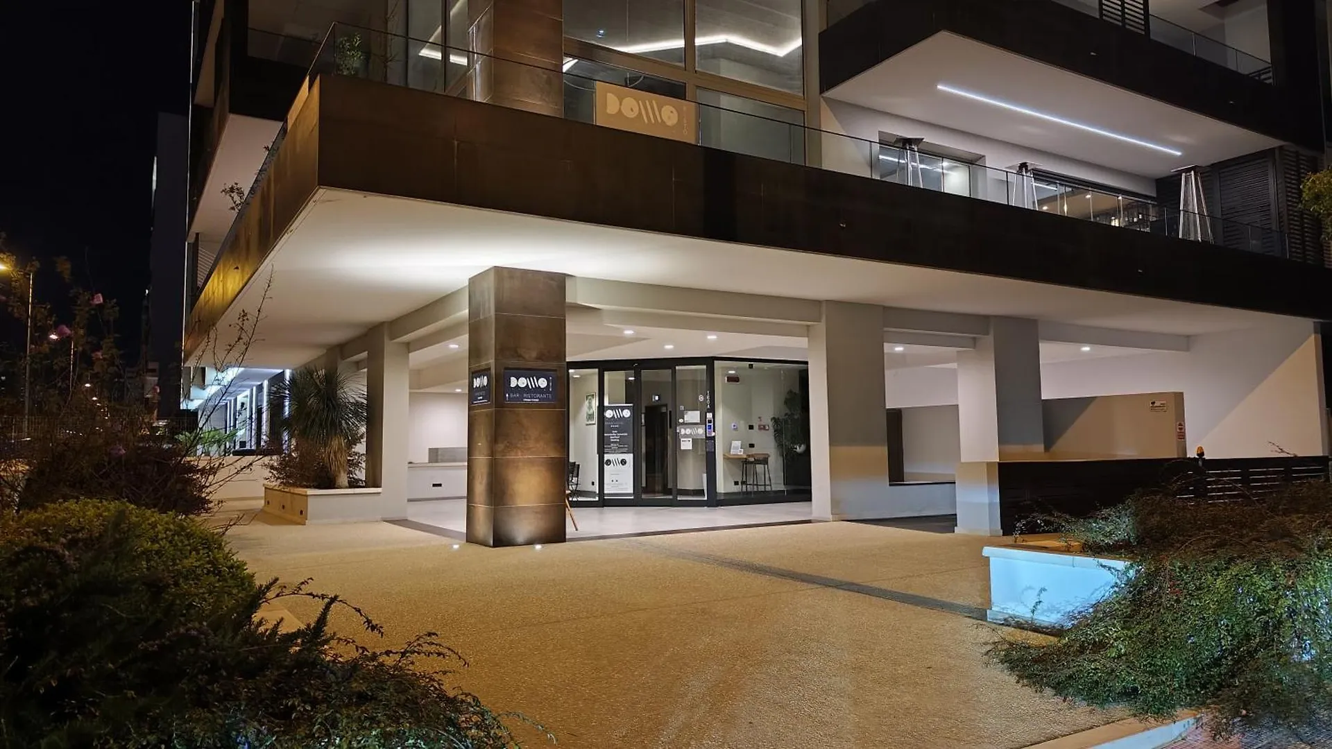 Domo Apuliae Aparthotel contacts